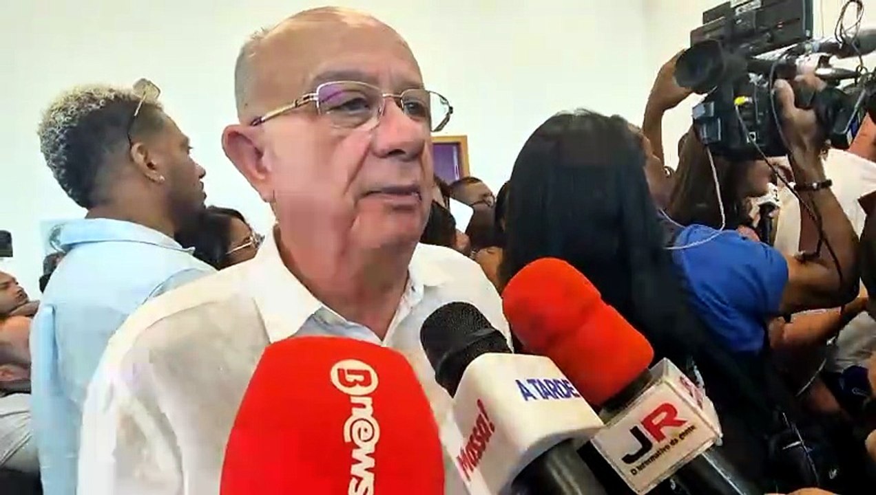 José Ronaldo evita escolher candidato à Presidência e faz previsão sobre disputa contra Lula