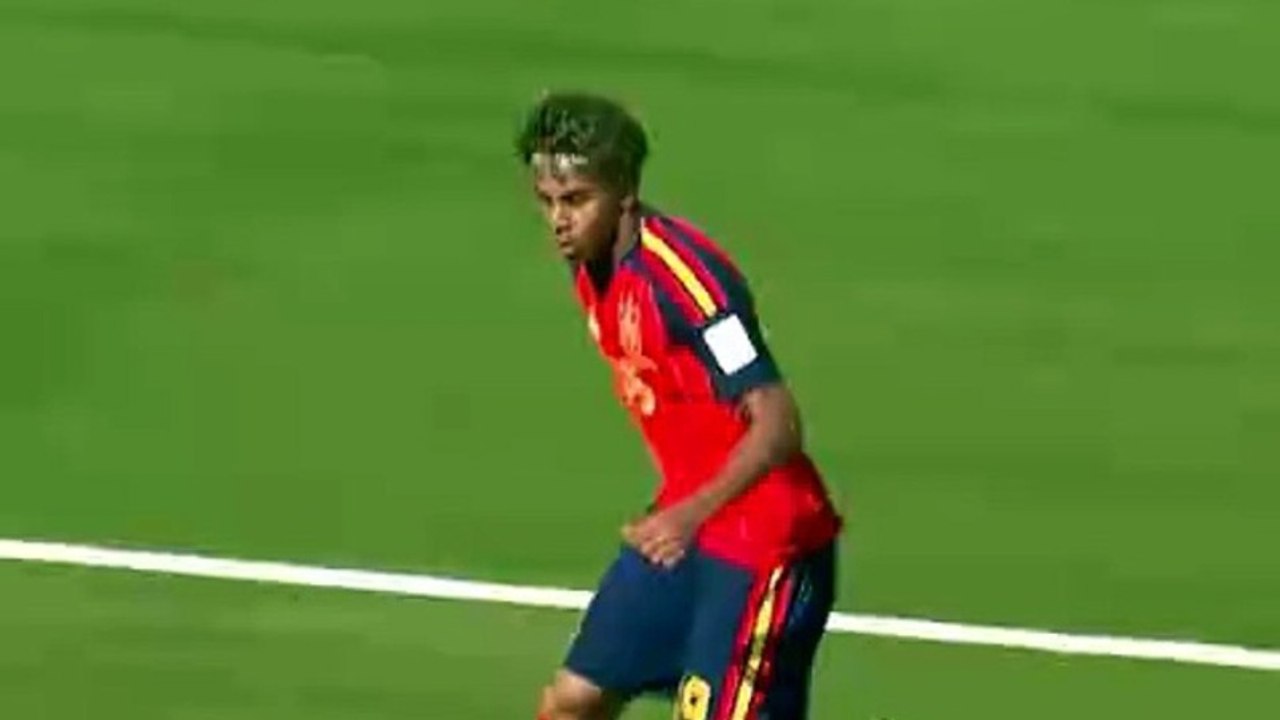 🔥 Lamine Yamal humiliates Argentina's defense! Best dribbles of the 2026 World Cup.