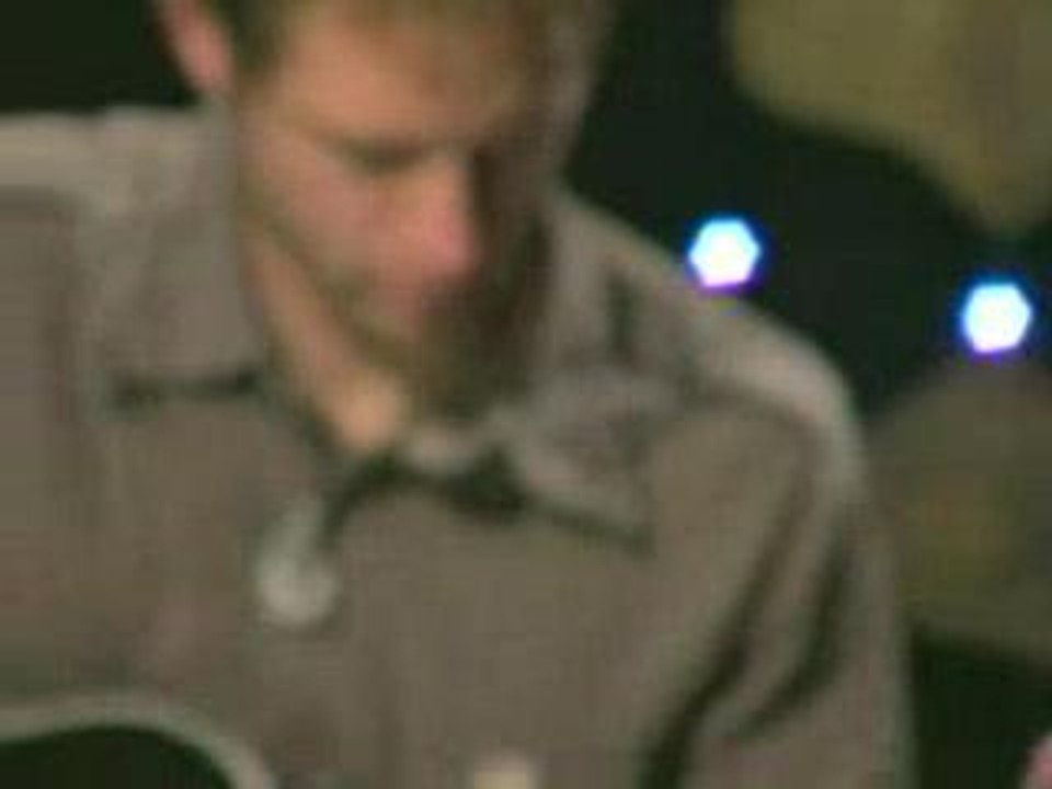 Kelly Clarkson - Behind These Hazel Eyes