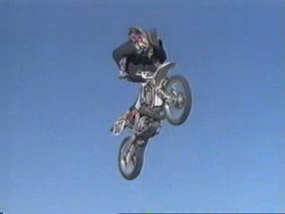 COMPILATION BIG JUMP MOTO CROSS,FMX Video Crusty Demons1 1/3