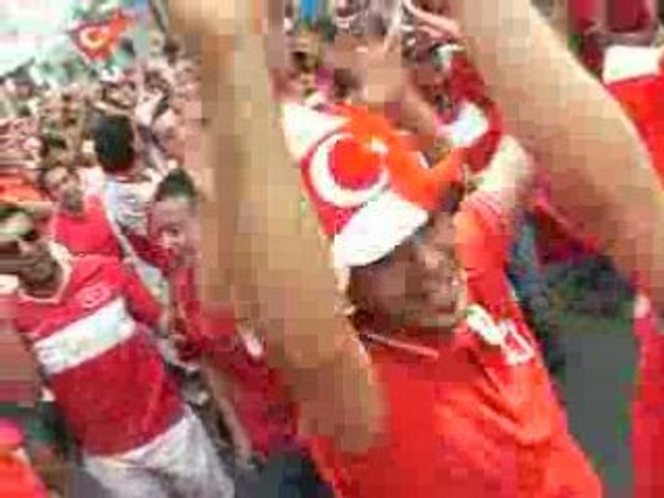Türkiye-almanya maci öncesi Basel sokaklarini inletiyoruz