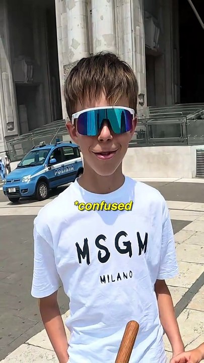 27118