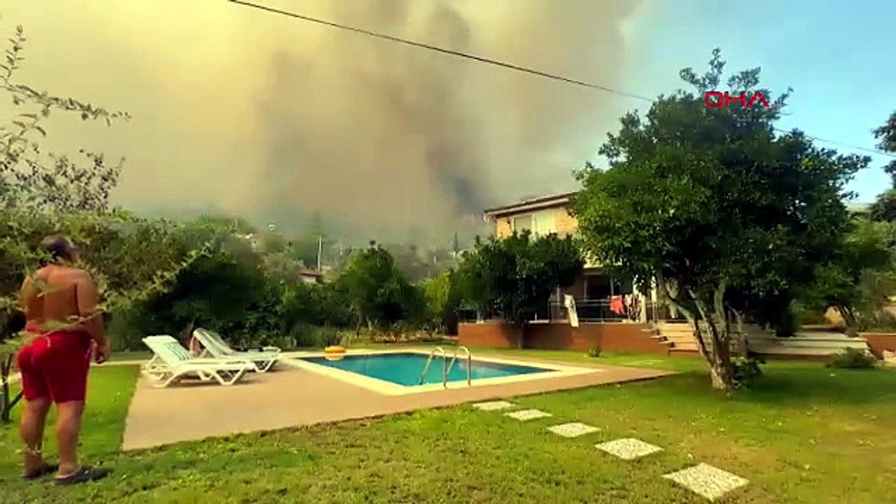 Muğla'daki orman yangınında büyük kabus: Alevler evlere sıçradı!