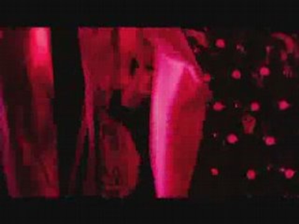 BANGKOK DANGEROUS clip - in theaters September 5 2008!