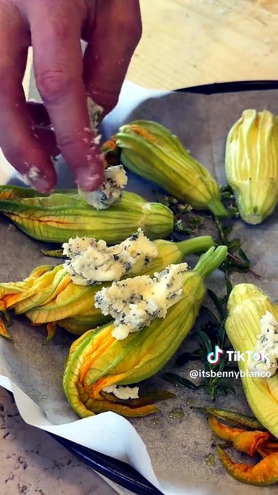 بيني بلانكو يكشف كواليس احتفال سيلينا غوميز بعيد ميلادها في إيطاليا