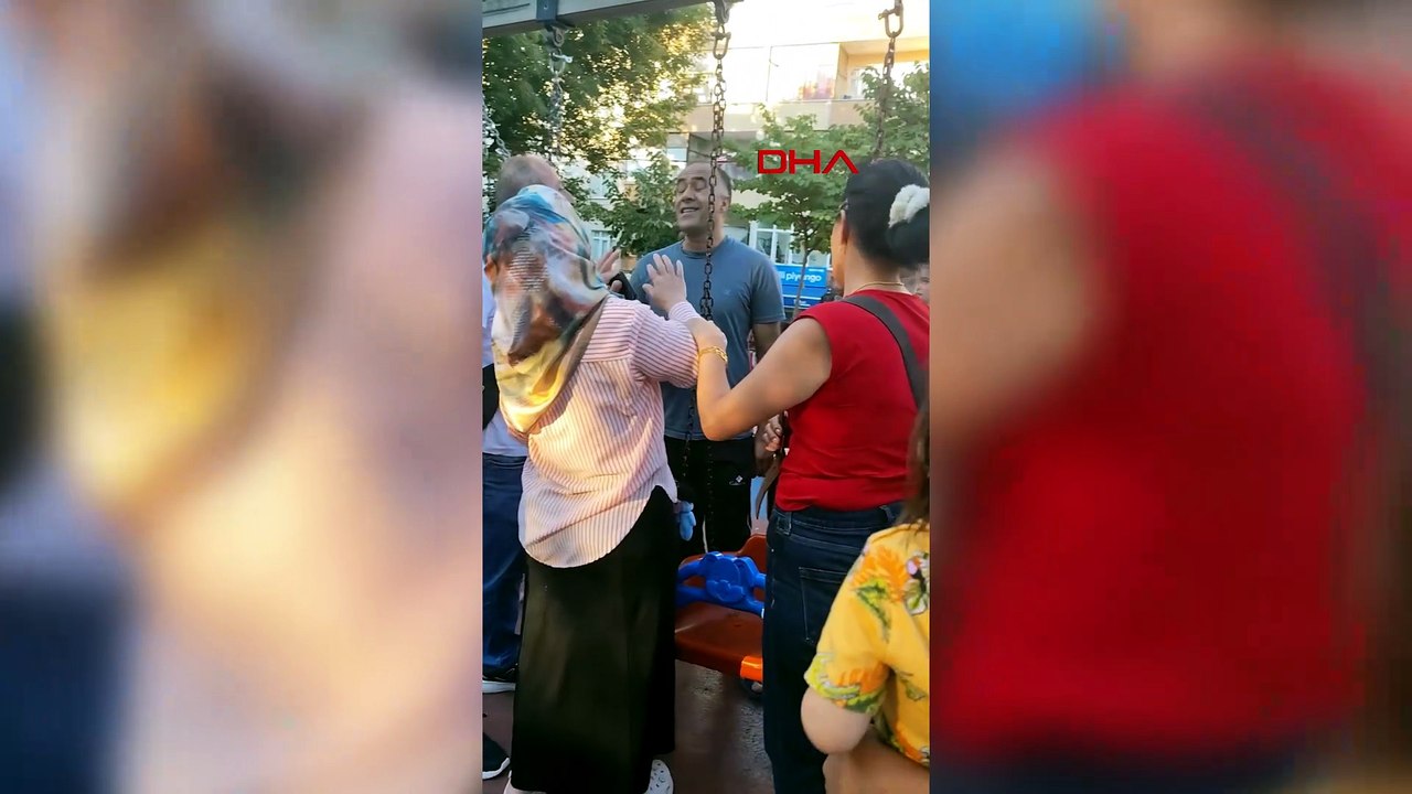 Çocuk parkında kadınların tartışmasına eşleri tekme tokat dahil olunca ortalık savaş y erine döndü!