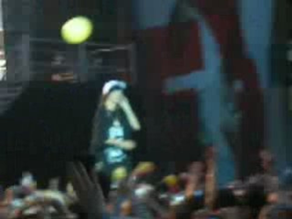 Tokio Hotel-Parc Des Princes-21 Juin 2008- Tom