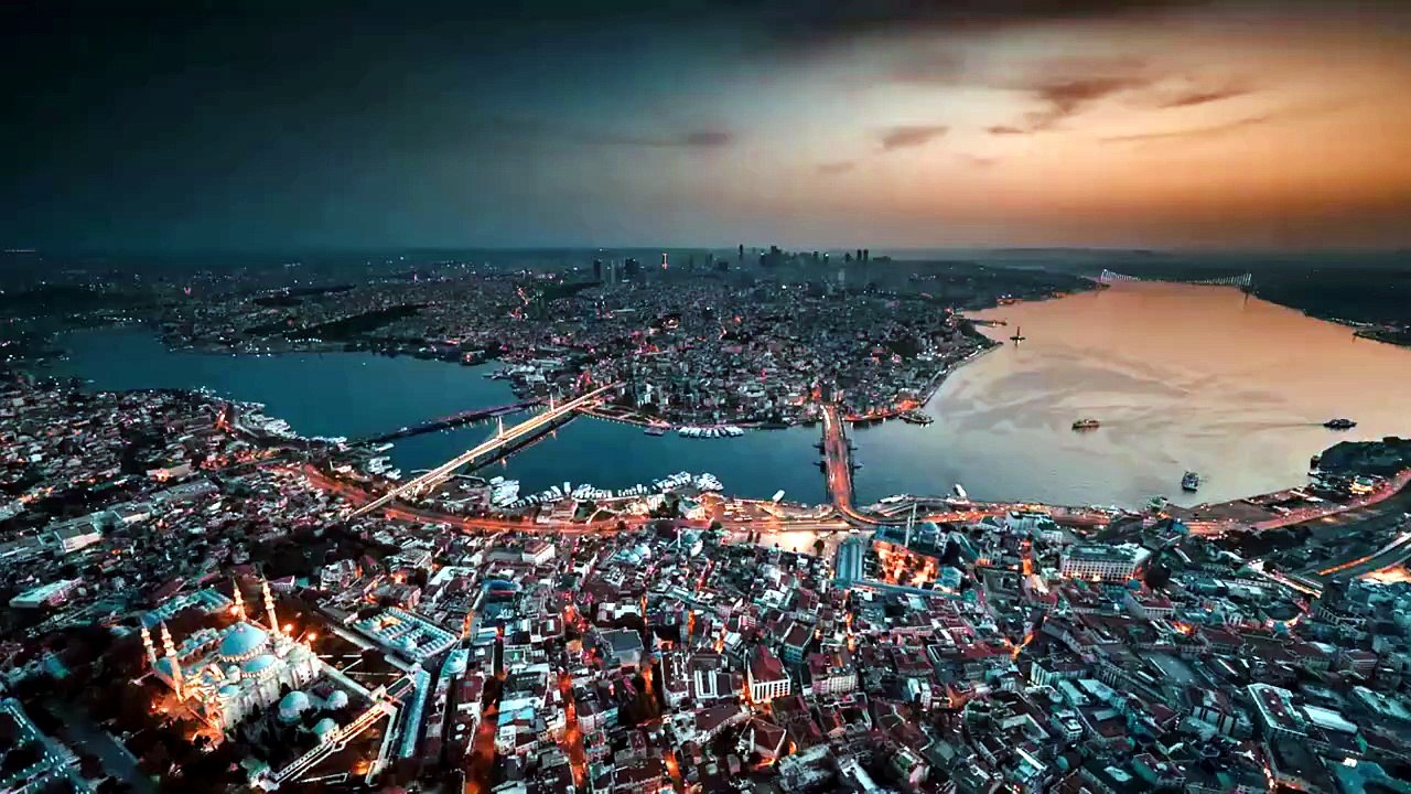 إسطنبول.. المدينة التي تعانق قارتين