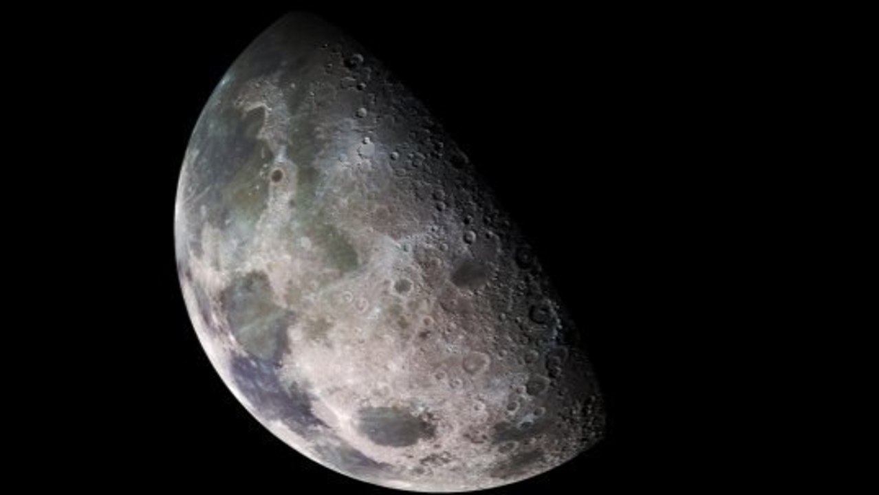 A closer look: Theia's possible trace in the Moon's mantle
