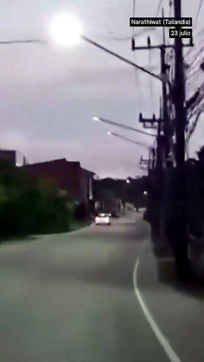 Cinco agentes fronterizos muertos y seis civiles heridos en ataque en Tailandia.