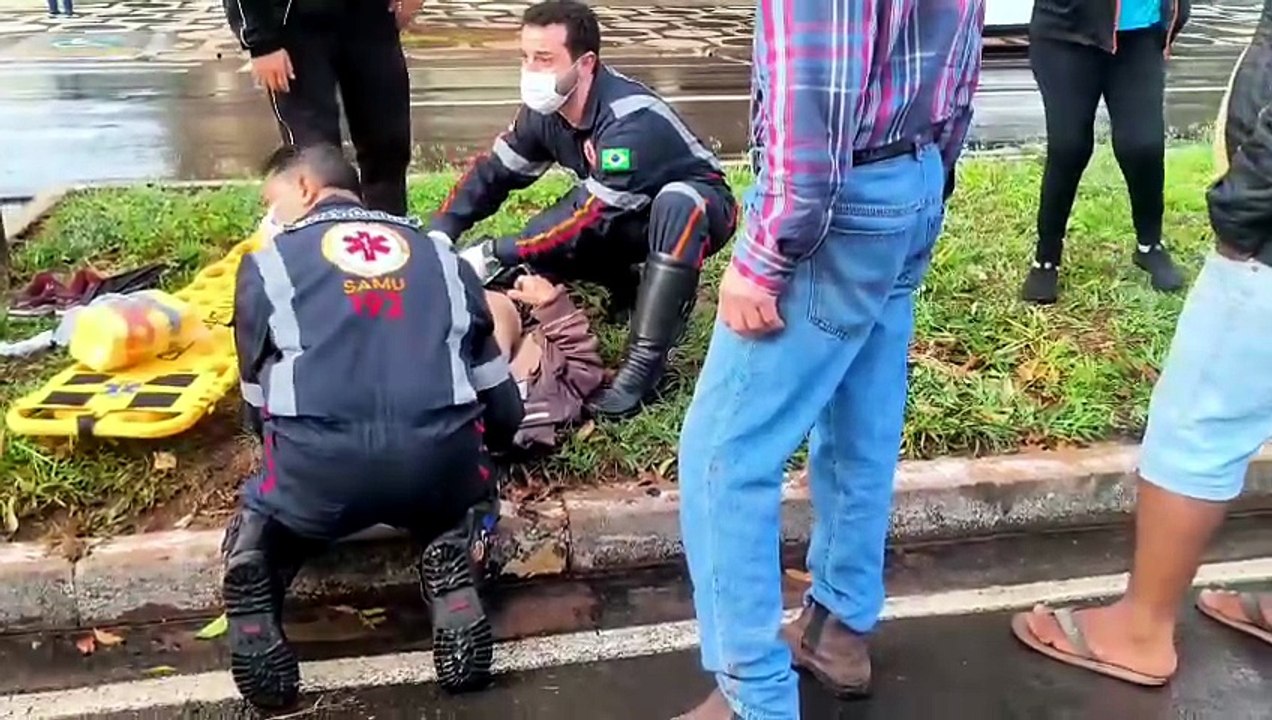 Idoso sofre corte na cabeça e perde a consciência após atropelamento em Umuarama