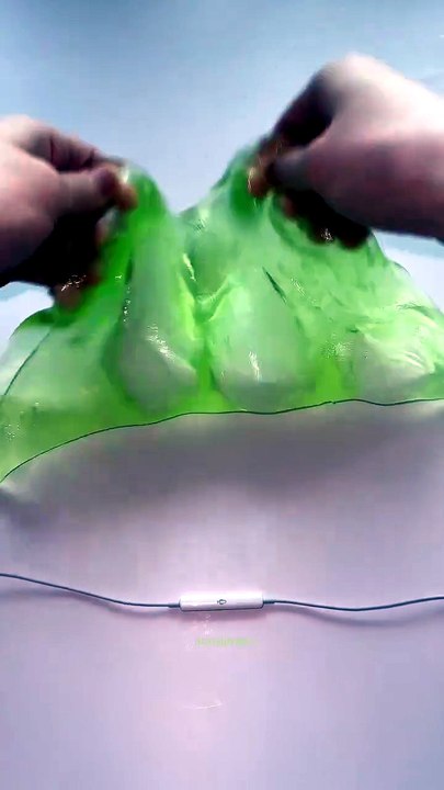 🤖Don’t Even Touch the Ice🧊– Level 3One mistake, and it’s over⚠️ Direct contact with dry ice ca