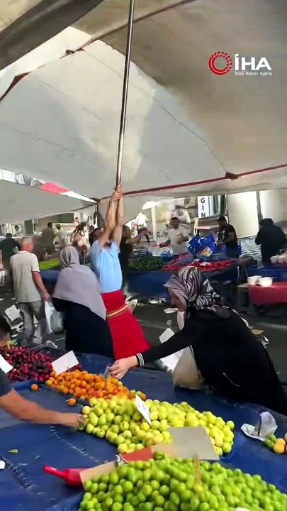 Pazarcı Fırtınada Branda Direğini Bırakmadı, Metrelerce Havaya Yükseldi!