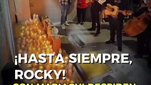 Con mariachi y entre lágrimas, despiden al perrito Rocky