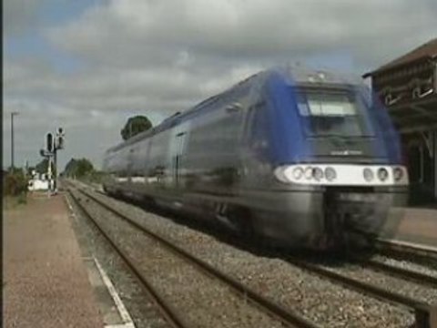 X76514-849411-10H47-AMIENS-STQUENTIN-CHAULNES(80)