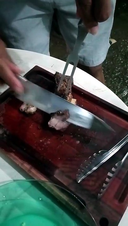 Nada melhor do que uma costela na brasa