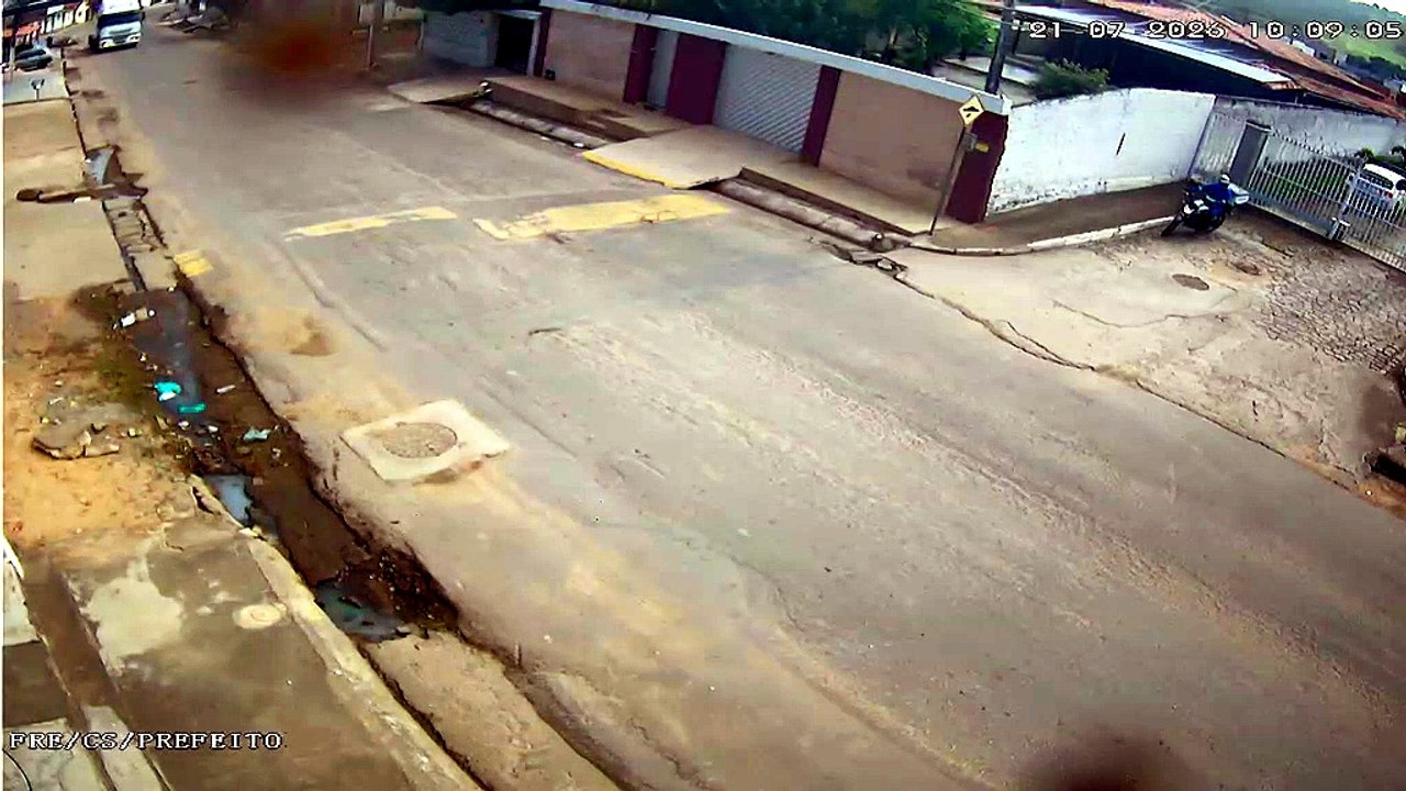 Câmeras registraram motorista em manobras arriscadas antes de atropelar e matar servidora pública
