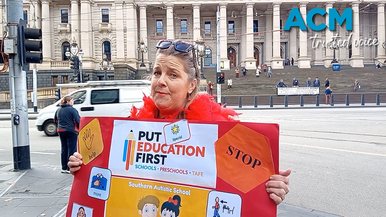 ‘We are unrecognised, underfunded and underpaid': Victorian autistic school educator joins strike