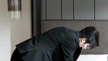 楚綿綿替姐姐嫁給易鋮奕後 因不想被易鋮奕認出 刻意扮醜偽裝 易鋮奕本就對楚綿綿冷淡疏離 惡毒閨蜜和姐姐又從中作梗 兩人之間的誤會越來越深_1