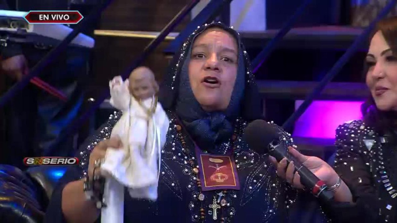 La señora católica opina del outfit de Danik Michell