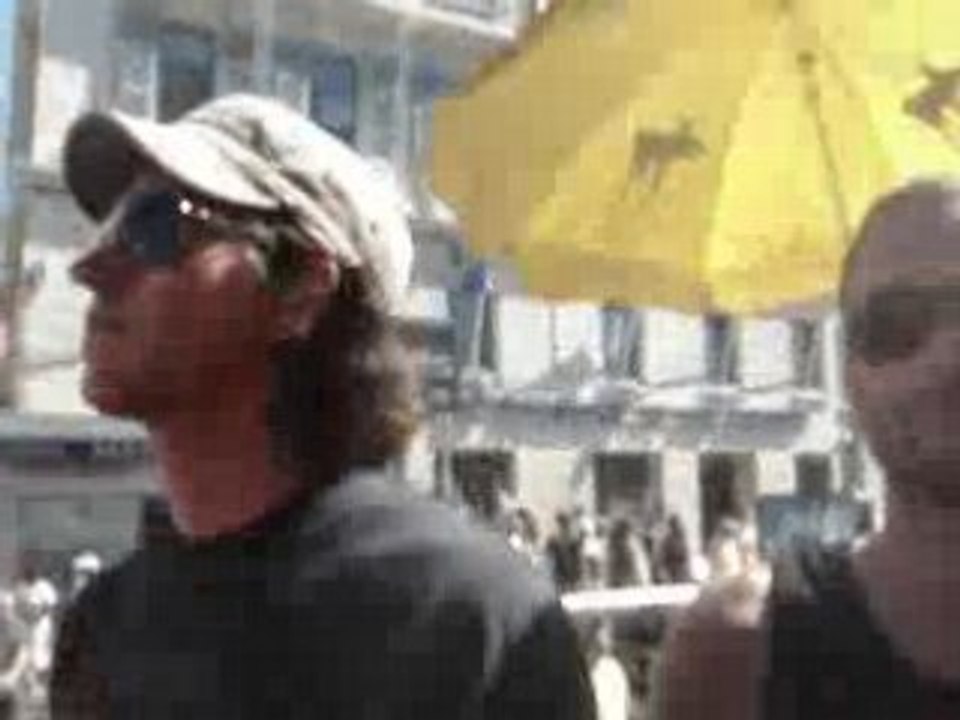 Gaypride Marseille 2008 char Dragonbal