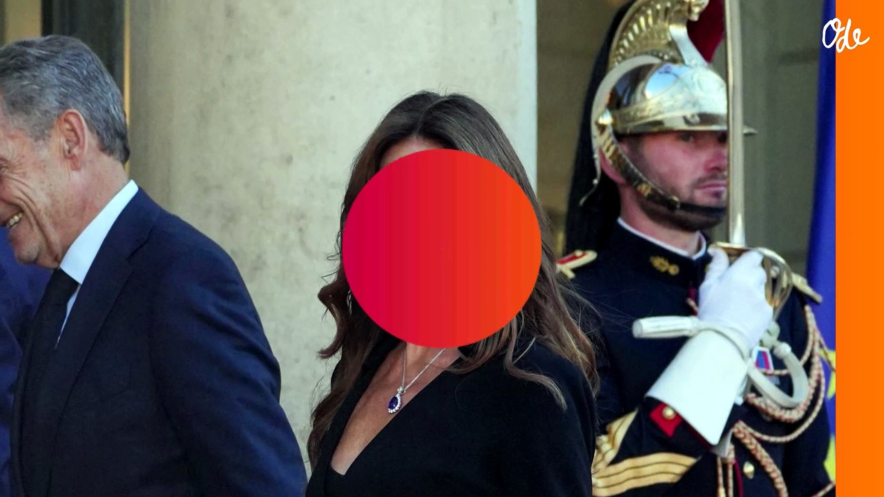 Objectif ventre plat à la plage : l'astuce des "abdominaux incognitos" validée par Carla Bruni pour se muscler en bronzant
