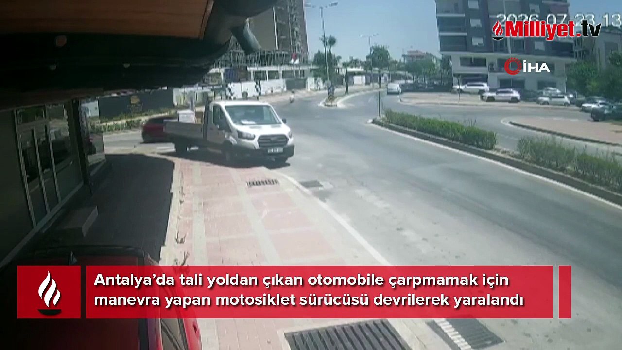 Sürücünün çabası yetersiz kaldı! Otomobile çarpmamak isterken...