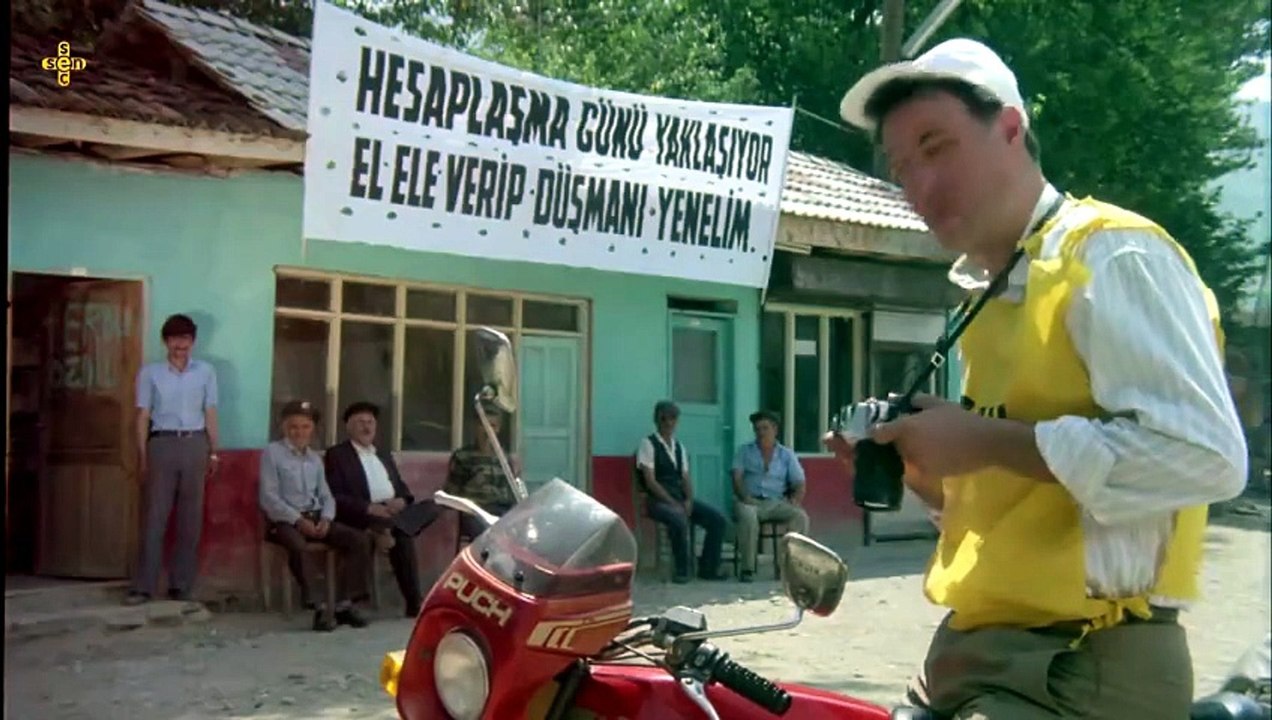 UYANIK GAZETECİ⚡KOMEDİ || DRAMA⚡ (1988) 1080p ⚡ Tek Parça⚡ Full HD 1080p İzle ⭐️ [Full Movie]