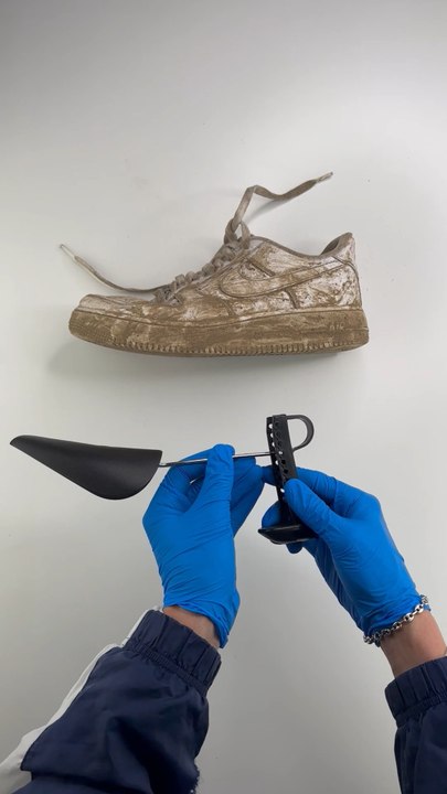 How to Clean Nike Air Force 1 ? #asmr #cleaning #sneakers #satisfying #restoration #sneakerhead #relaxing