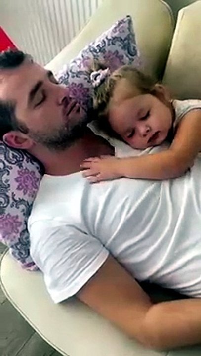 Nap Time Begins With Cute Cuddles | ViralHog #foryou #viralvideo #Dailymotion