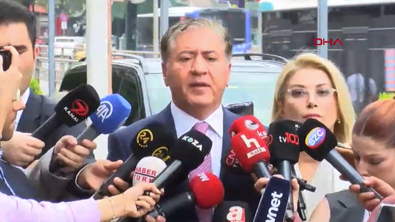 Murat Emir, YENİ Parti’nin kuruluş dilekçesini İçişleri Bakanlığı’na teslim etti