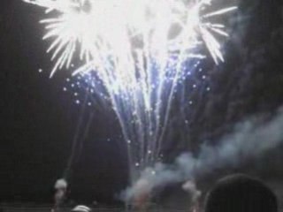 Feux d'artifice du 05 07 08 à Villeneuve le Comte