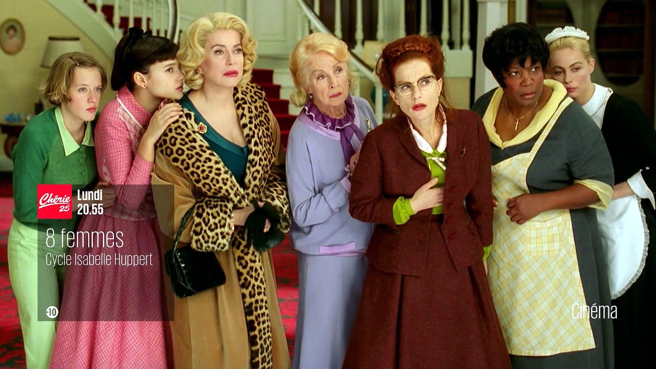 8 femmes