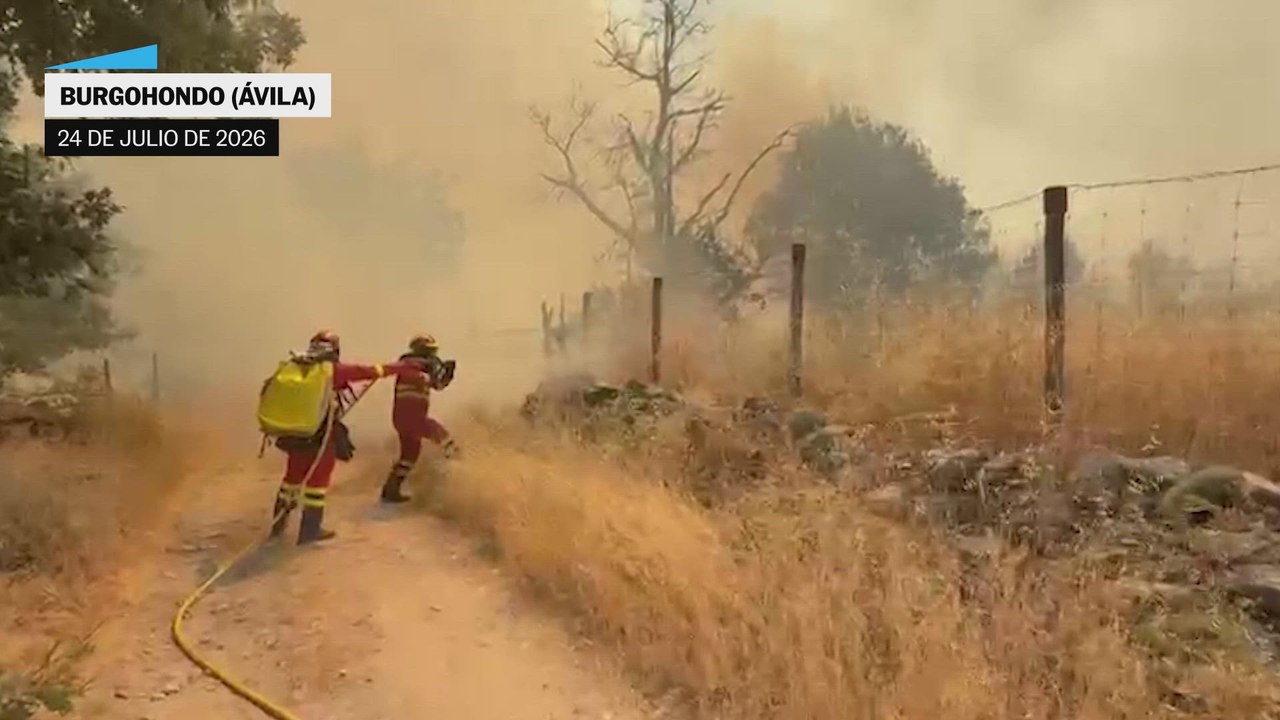 Las imágenes del fuego en Burgohondo (Ávila)