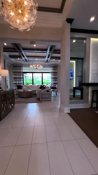 ✨ This Luxury Home Tour Will Blow Your Mind! 🏡🤩