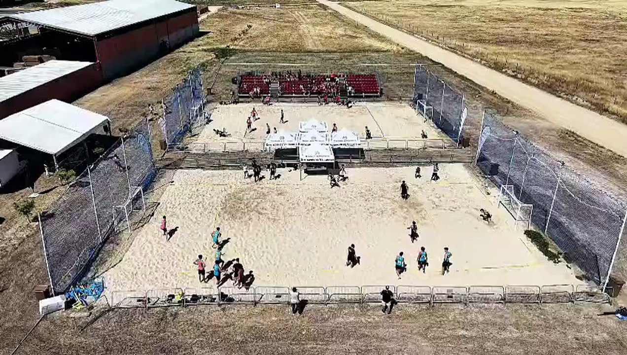 Torneo de balonmano playa en Pozal de Gallinas