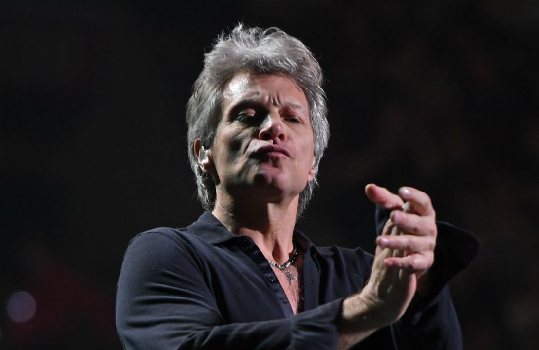 'angeschlagen': jon bon jovi bricht new-york-konzert frühzeitig ab