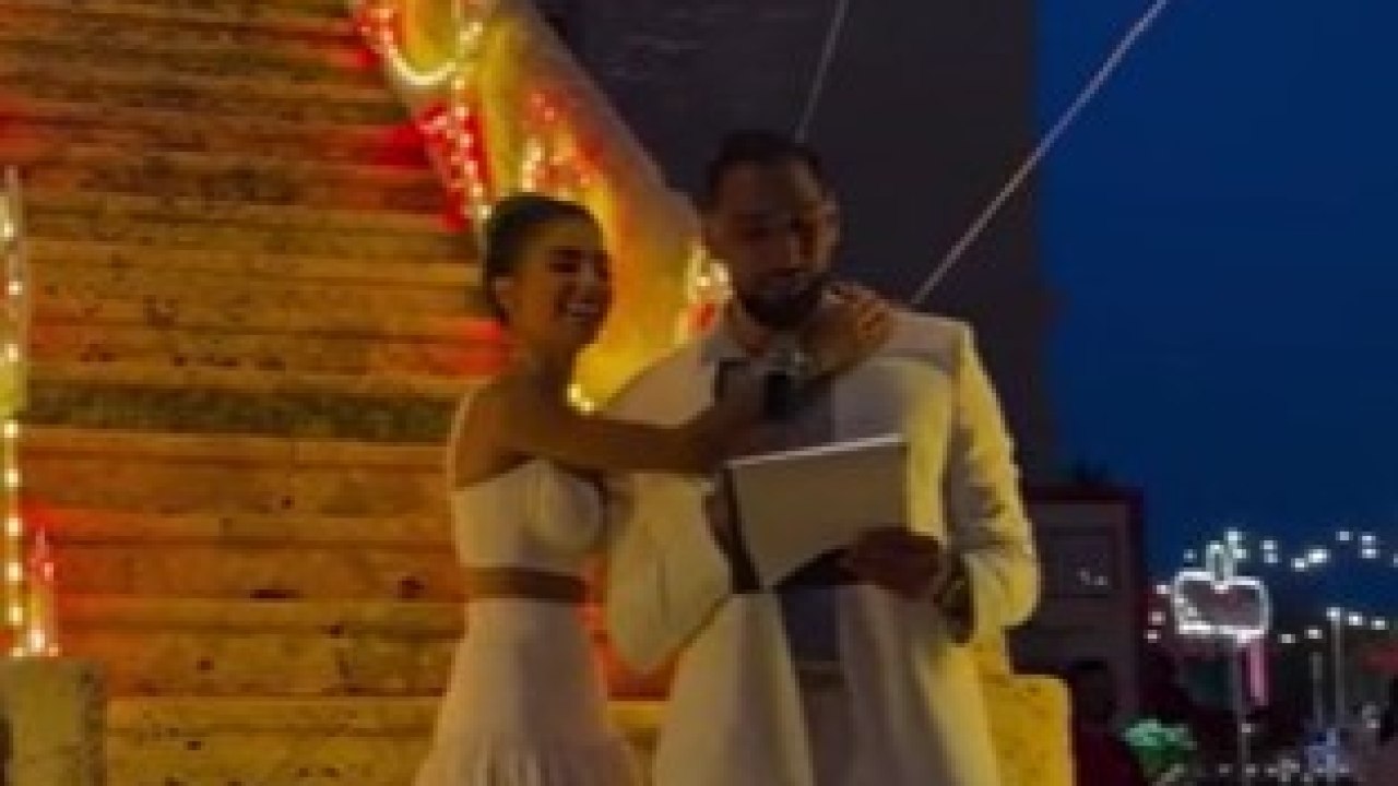 Donnarumma, dolce dedica alla "quasi" moglie Alessia: eccolo mentre canta!