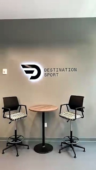 How Office Lobby Signs in Lake County Create Powerful First Impressions | SpeedPro Lake County
