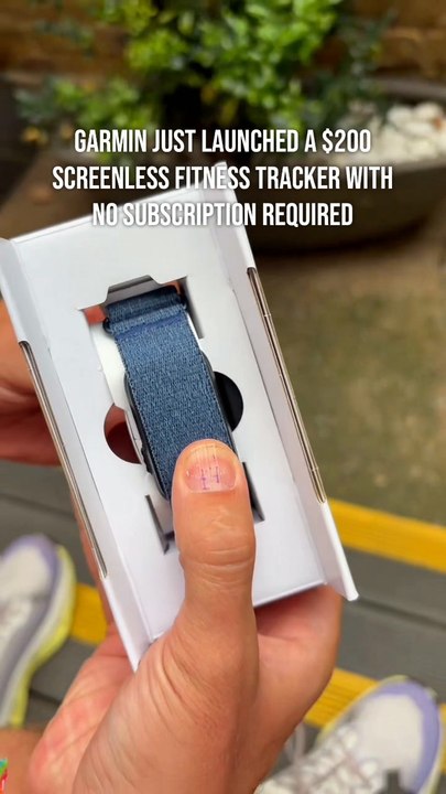 Unboxing the New Garmin Círqa: A Screenless Revolution?
