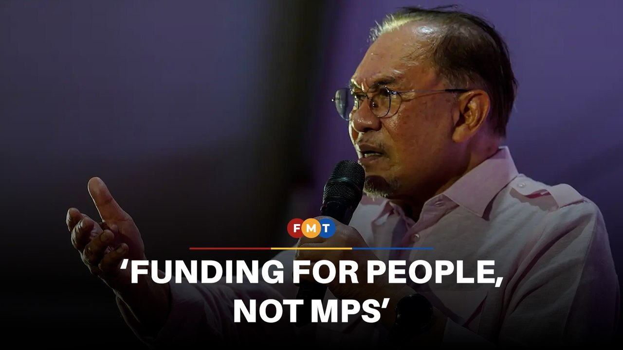 Funding not for you, but the people, Anwar tells Subang, PJ MPs