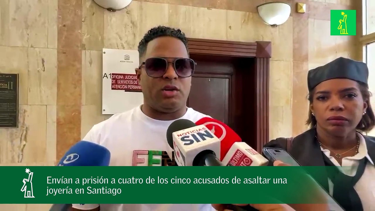 Envían a prisión a cuatro de los cinco acusados de asaltar una joyería en Santiago