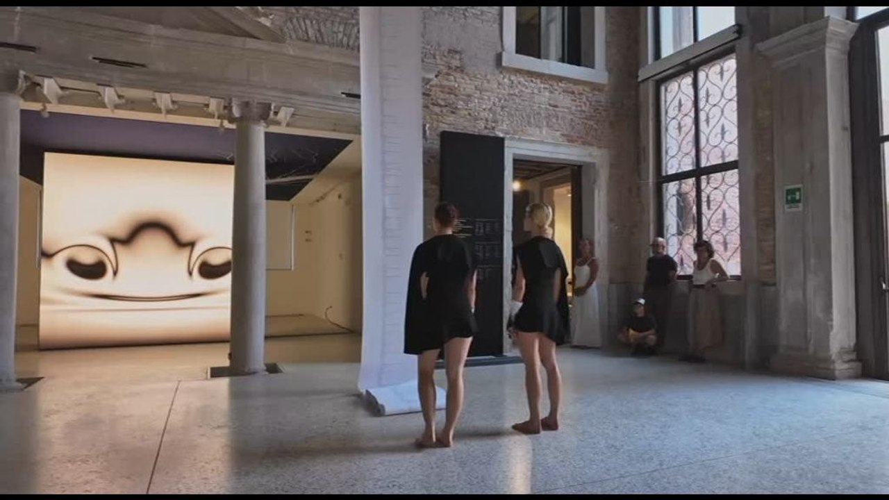 Venezia, a Palazzo Diedo una performance di Operator su arte e AI