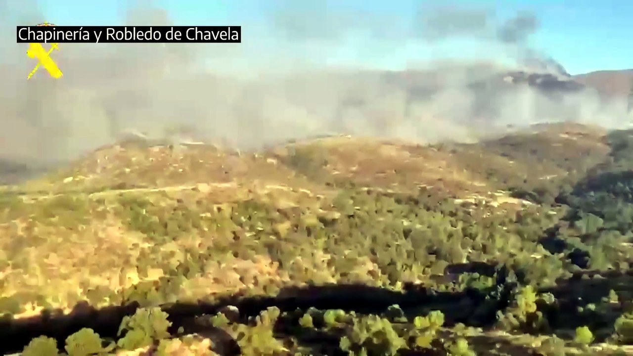 Imágenes del fuego en Navas del Rey, Zarzalejos, Chapinería y Robledo de Chavela