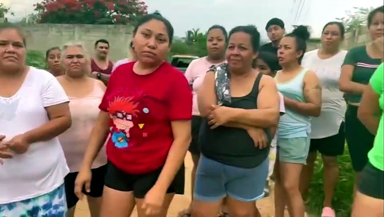 Vecinos de colonia en Puerto Vallarta denuncian falta de agua, apagones y abandono de autoridades