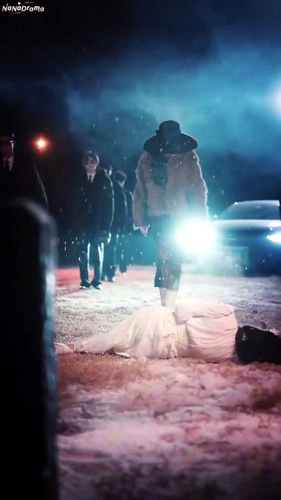 19yo girl sold herself to CEO as mistress to save father,Yet he fell for her clumsy kiss!