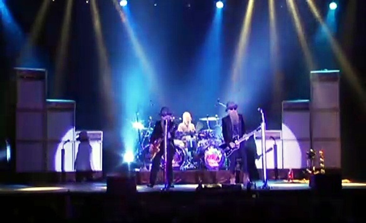 I'm Bad, I'm Nationwide - ZZ Top (live)