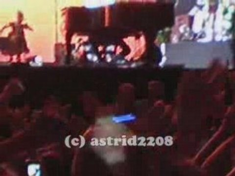 04.07.08 - Mika @ Parc des Princes, Any Other World