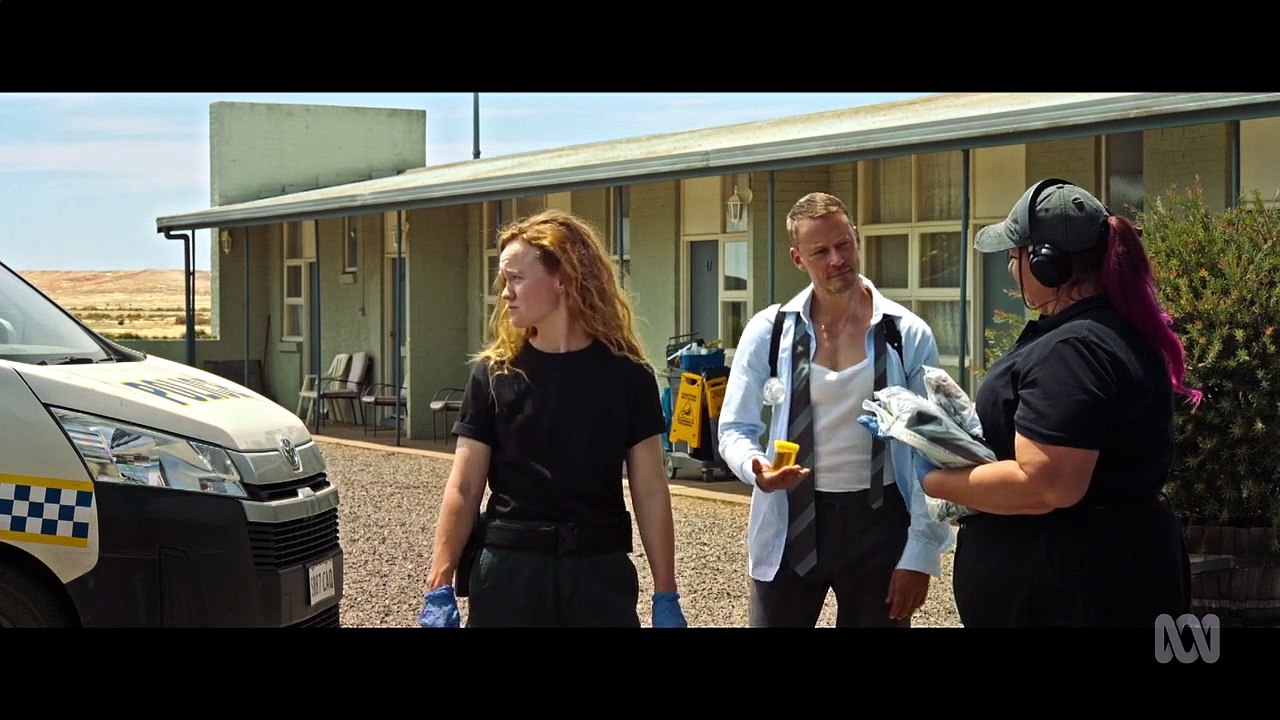 Treasure.and.Dirt.2026.S01E03