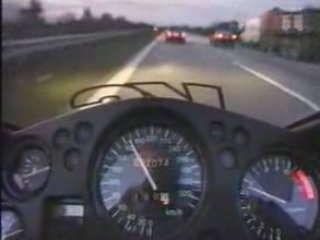 Moto Ninja 300 km/h : Incroyable freinage !